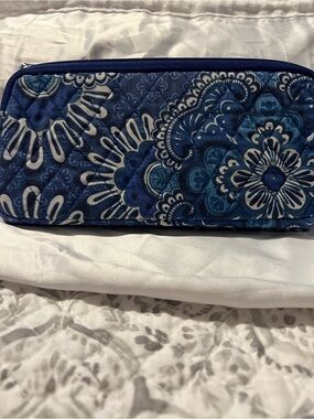 Vera Bradley Quilted Floral Blue Zipper Pouch